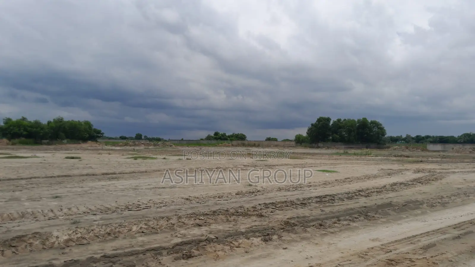Plots for Sale in Ashiyan City Opposite the Airport on Installments
