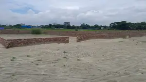 এয়ারপোর্টের বিপরীতে আশিয়ান সিটিতে কিস্তিতে প্লট বিক্রয় চলছে