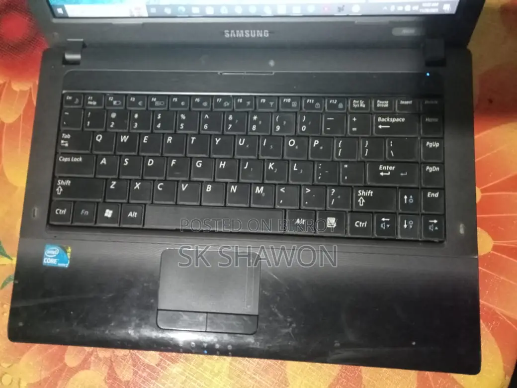 SAMSUNG R 439 Laptop