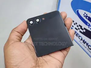 Samsung Galaxy Z Flip 5 Front/Small Display