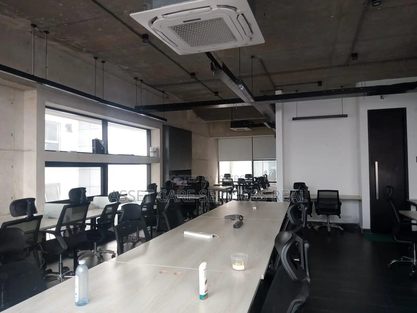Beautiful Commercial Office Space For Rent In Banani