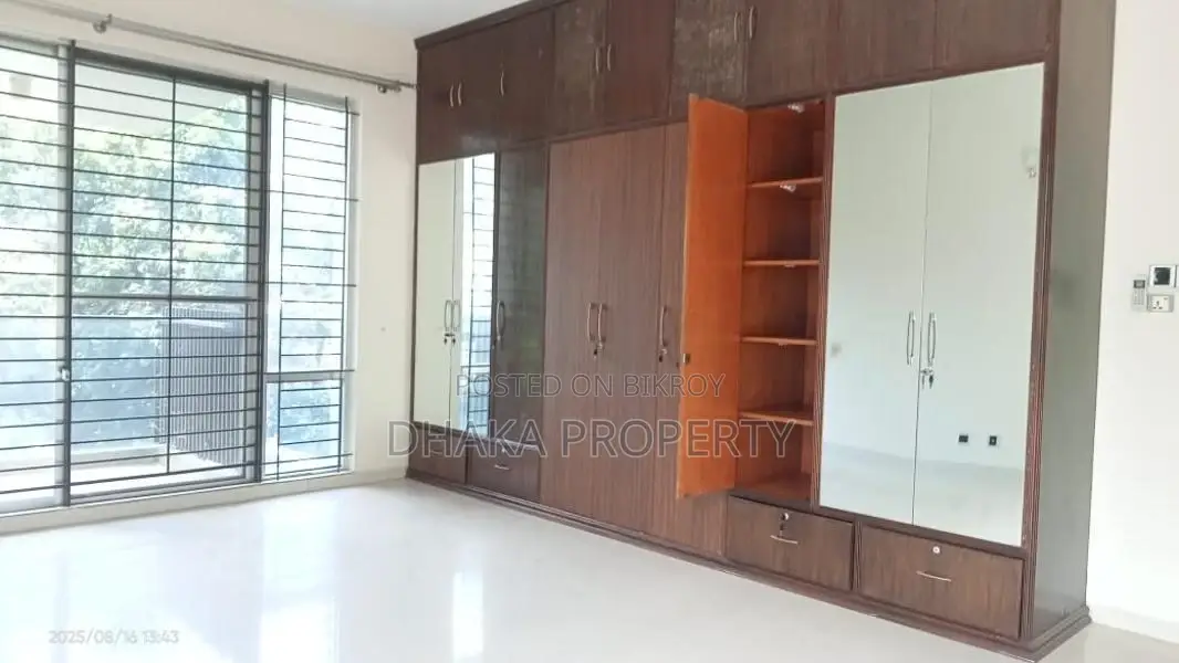 3600SqFt.4Bedroom 2parking Flat Rent At Gulshan Area