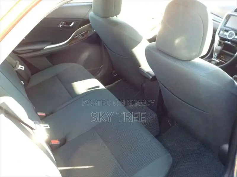 Toyota Premio F-L Package 2020