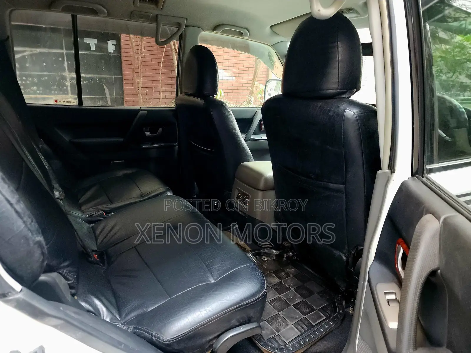 Mitsubishi Pajero Pure SUV 2006