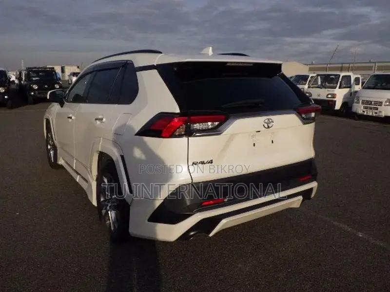 Toyota RAV4 2021