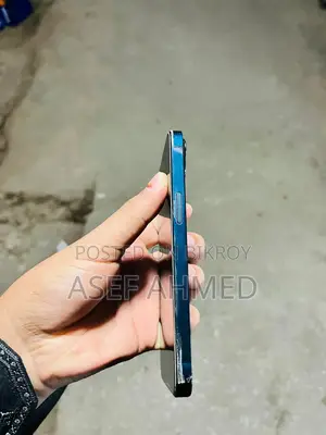 Apple iPhone 13 (Used)