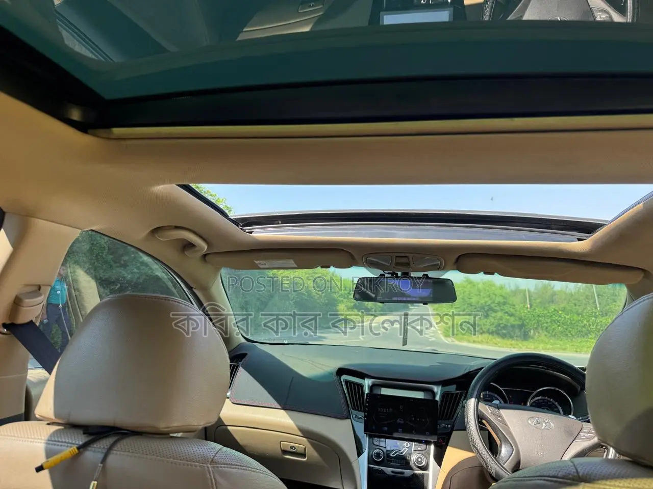 Hyundai Sonata sunroof 2011