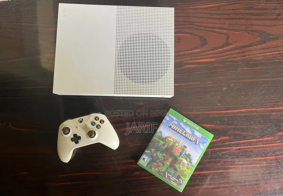 Xbox One S 500gb + Minecraft
