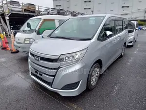 Toyota Noah X Hybrid Silver 2020