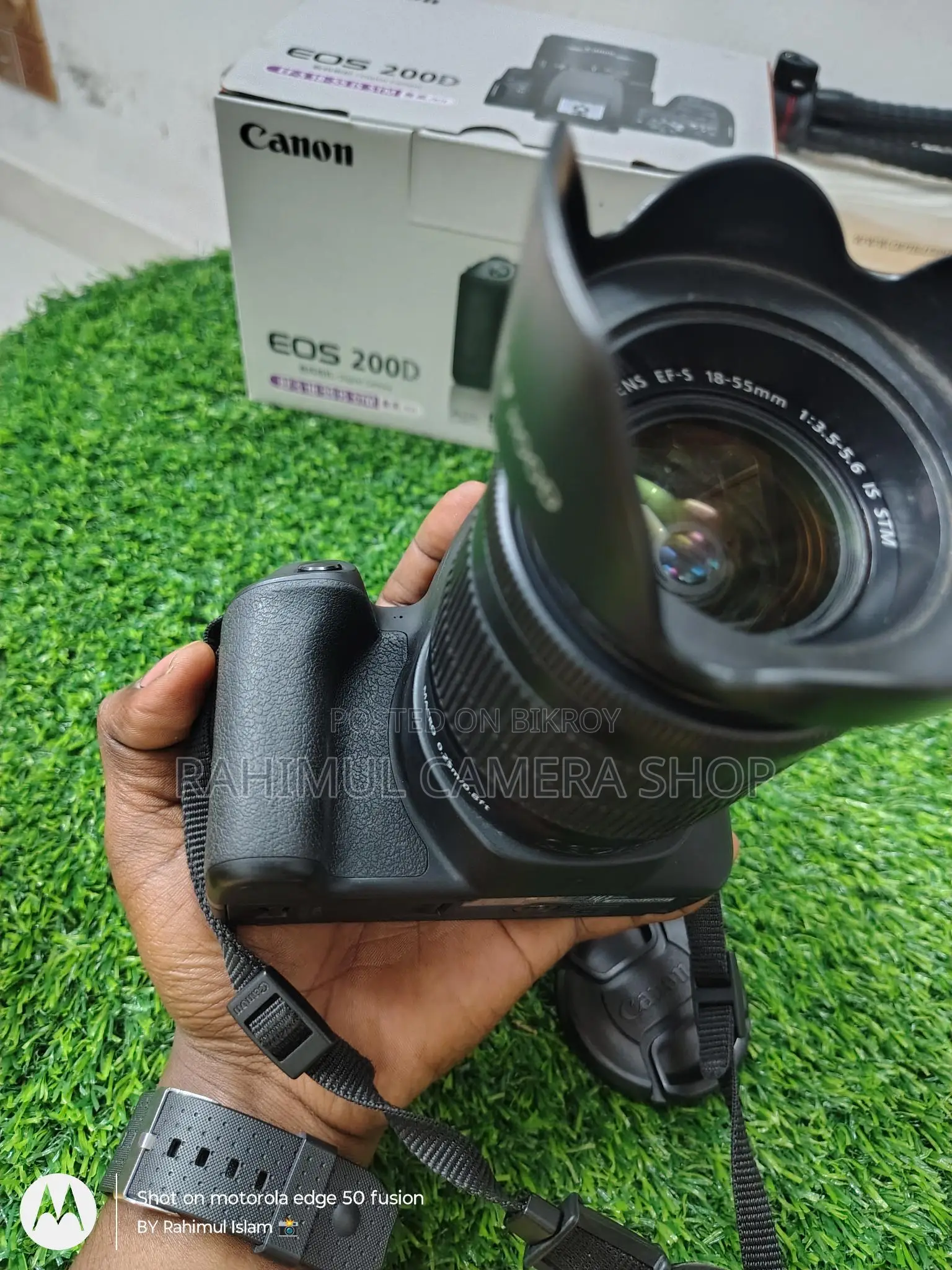 canon 200D with 18-55 STM lens full fresh box condition...