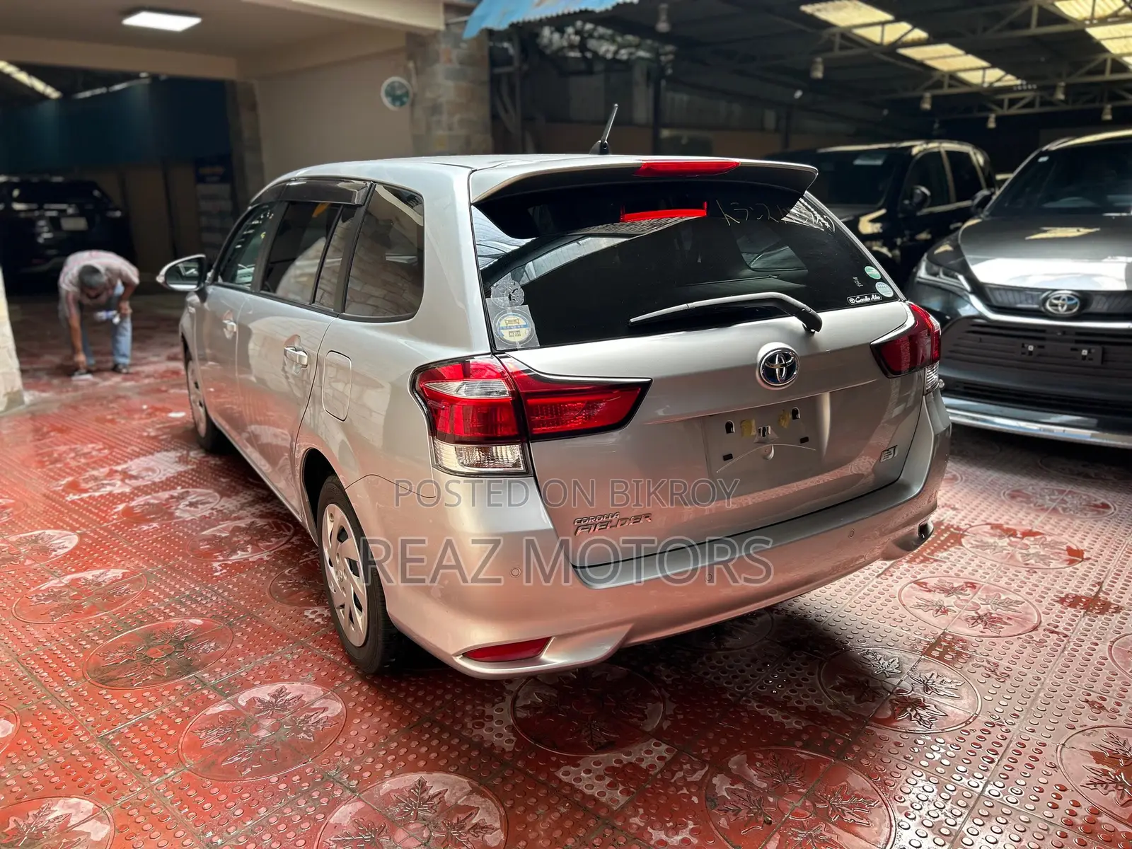 Toyota Fielder EX PKG SILVER / 2020