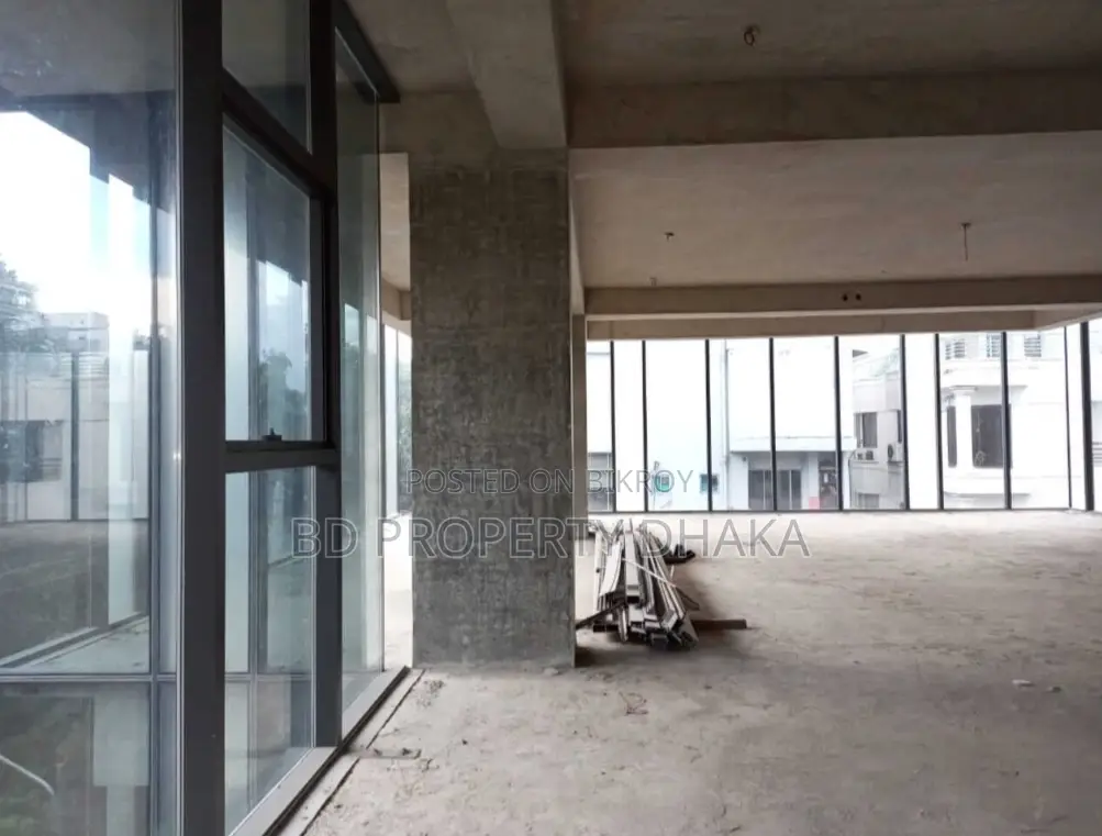 2600sqft Full Commercial Open Space for Rent