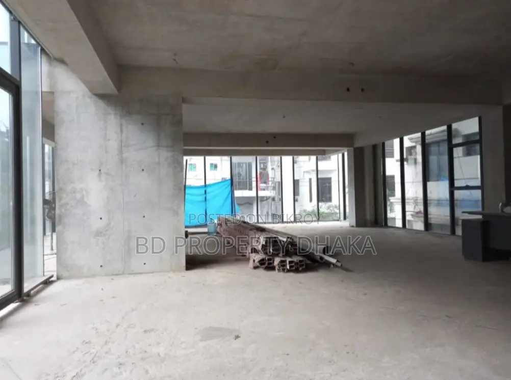 2600sqft Full Commercial Open Space for Rent