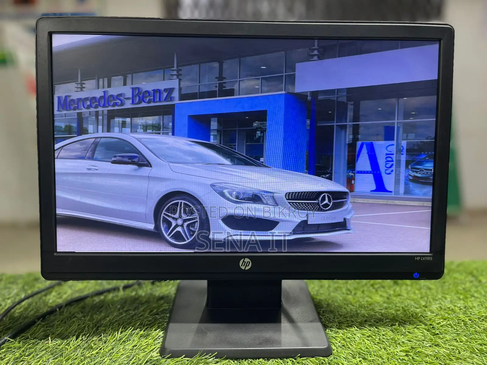 HP LV1911 18.5-inch LED Backlit LCD Monitor