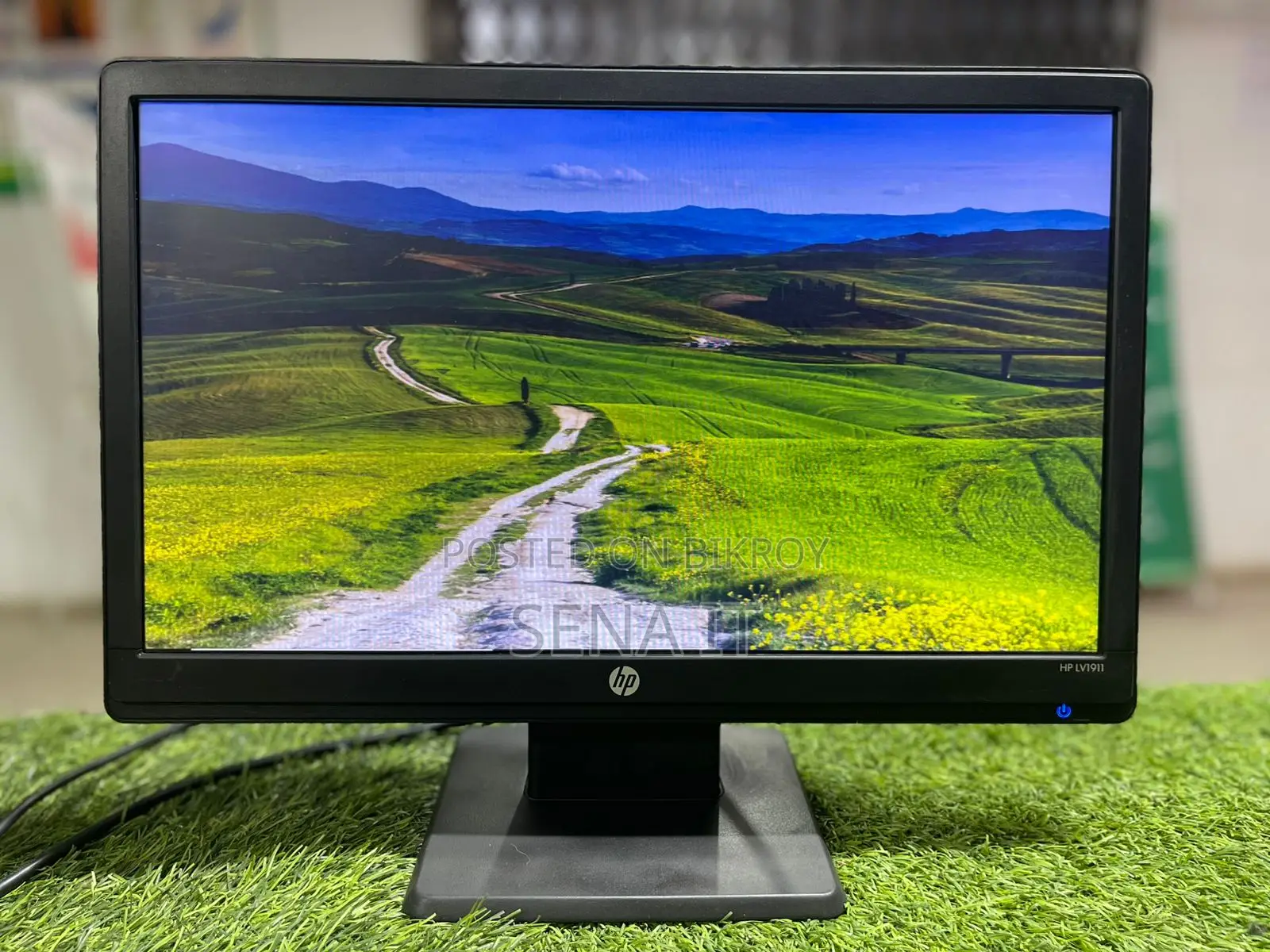 HP LV1911 18.5-inch LED Backlit LCD Monitor