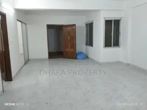 unfurnished2400 Sft Flat For Rent with Ac