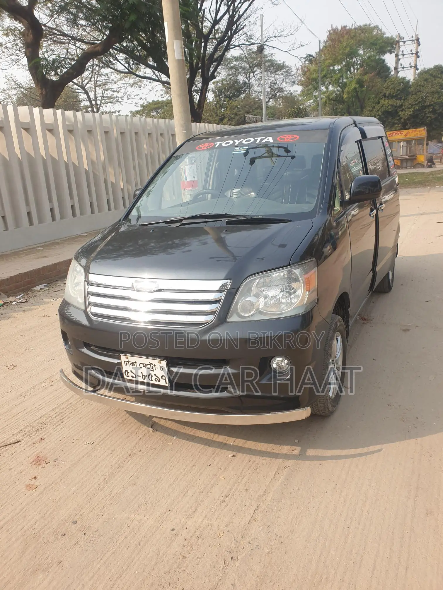 Toyota Noah X Sunroof 2003