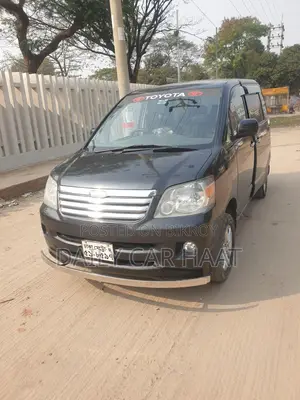 Toyota Noah X Sunroof 2003