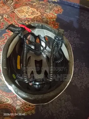 হেলমেট