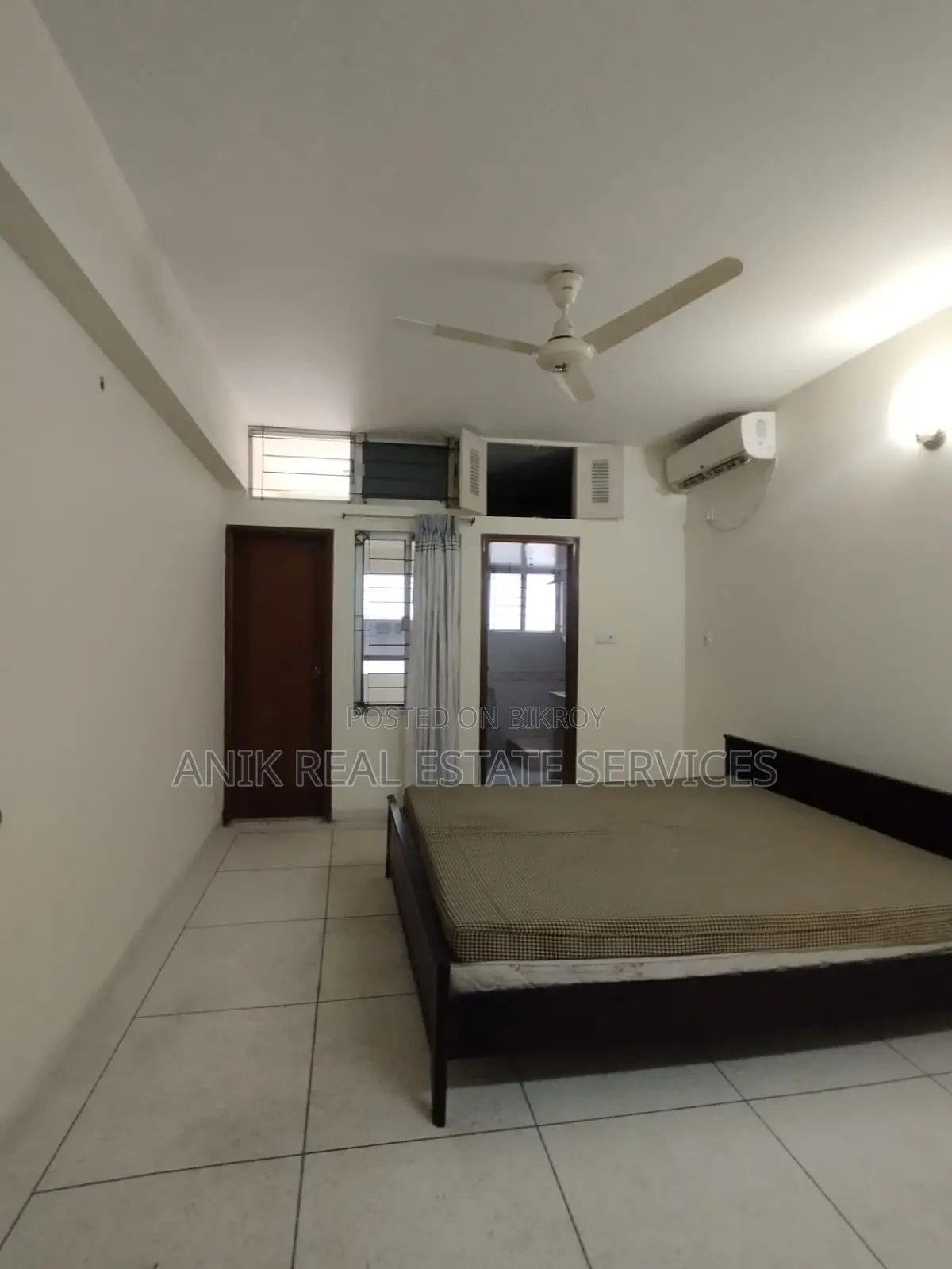Good Quality 3 Bedroom Semi Farnised Flat Rent At Baridhara