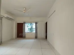 বারিধারায় ৩ বেডরুমের ভালো মানের সেমি-ফার্নিশড ফ্ল্যাট ভাড়া হবে