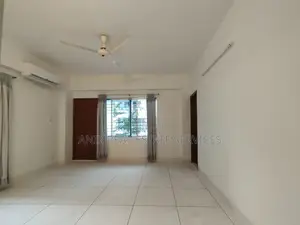 বারিধারায় ৩ বেডরুমের ভালো মানের সেমি-ফার্নিশড ফ্ল্যাট ভাড়া হবে
