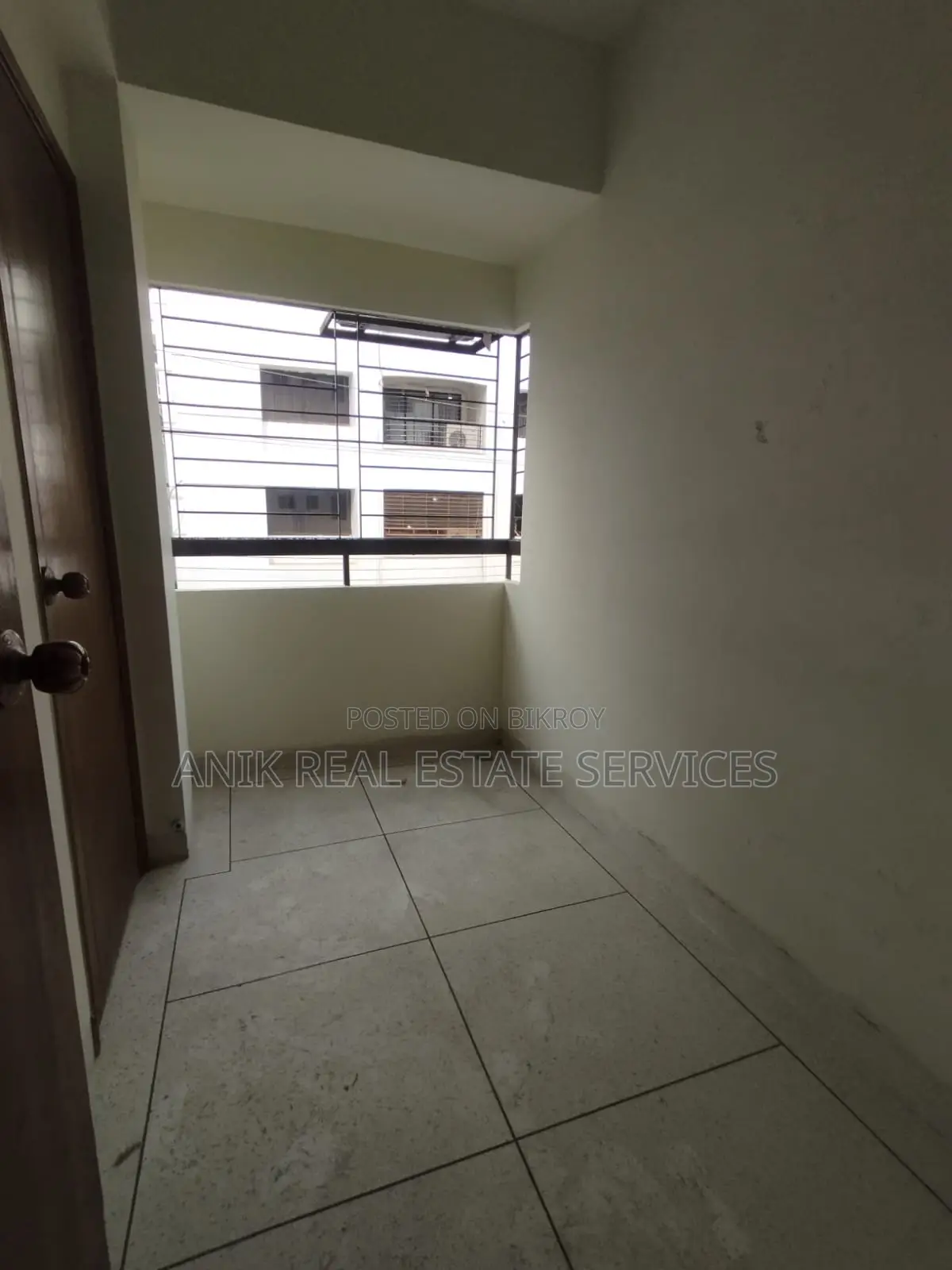Good Quality 3 Bedroom Semi Farnised Flat Rent At Baridhara