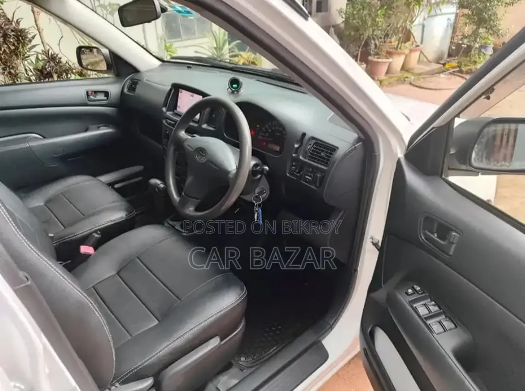 Toyota Probox GL WHITE 1.5L 2011