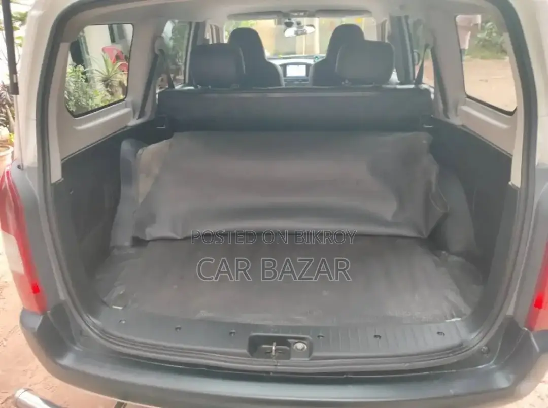 Toyota Probox GL WHITE 1.5L 2011