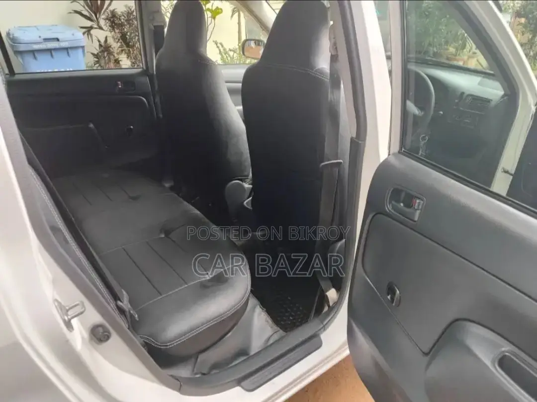 Toyota Probox GL WHITE 1.5L 2011