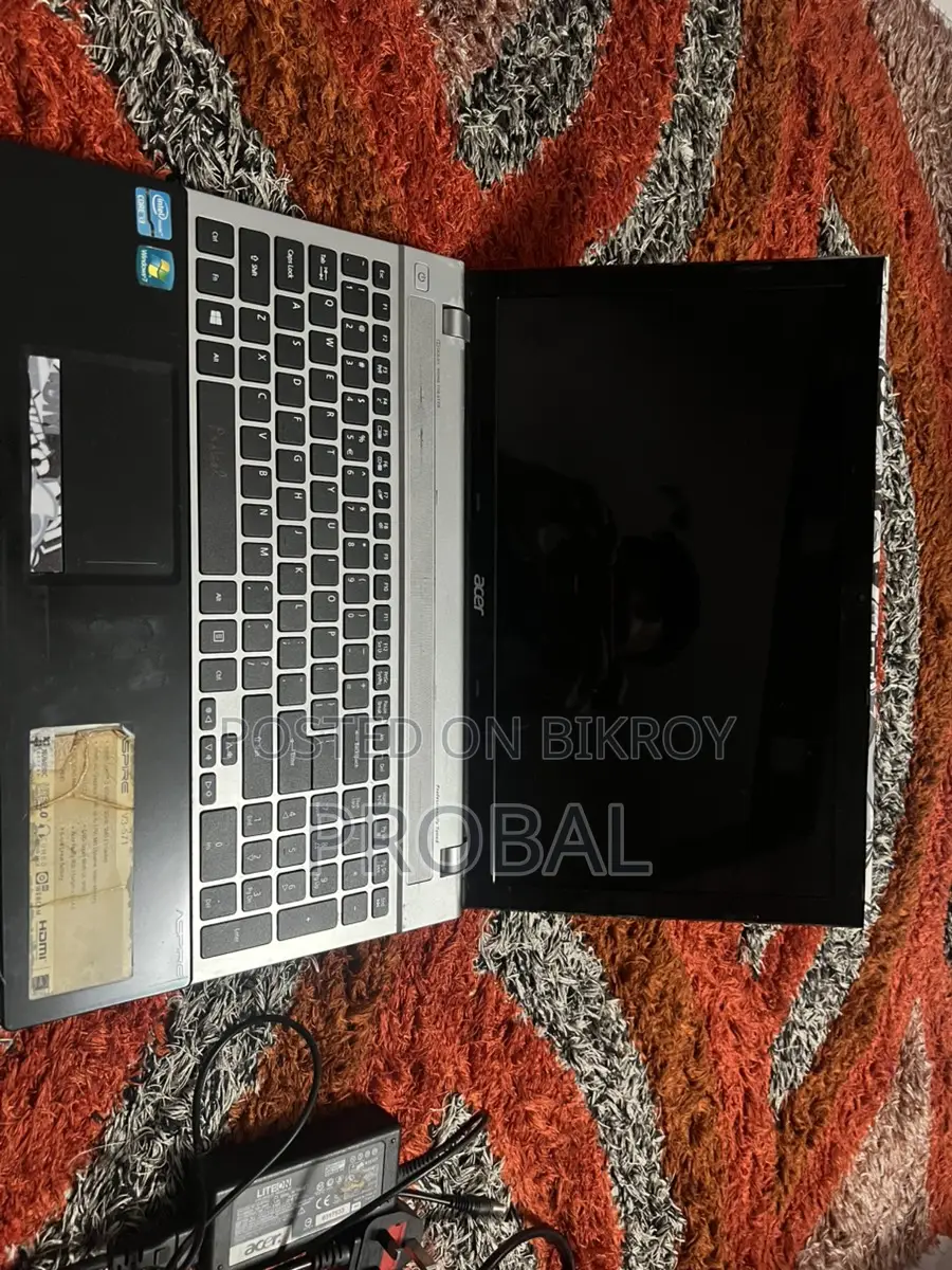 Acer Aspire V3-571 Core I3