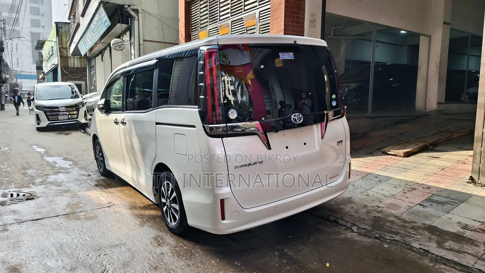 Toyota Esquire HV GI PREMIUM-PUSH 2020