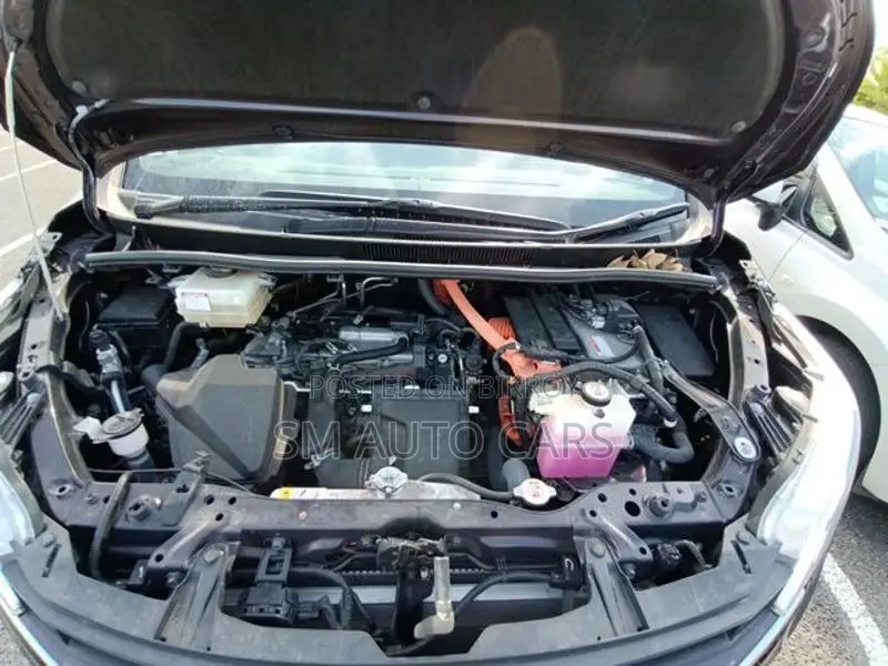 Toyota Noah Hybrid G Pkg Black 2021