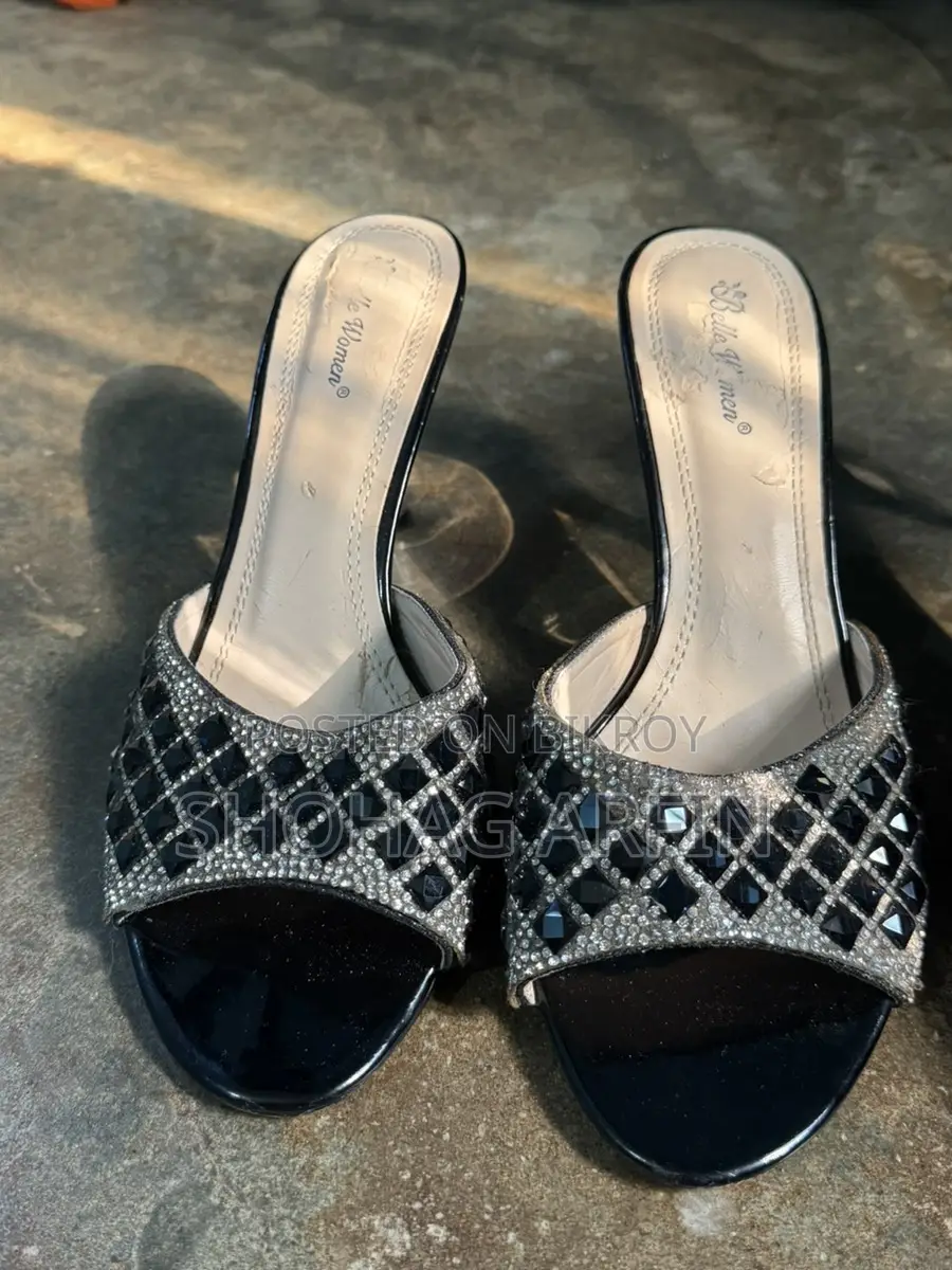 2 pairs of London shoes for sale.