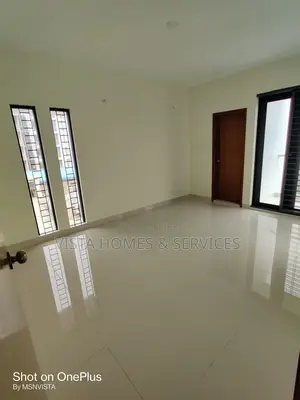 Lakeside Furnished Office Space for Rent in Gulshan-1 (1850 sq.ft.)
