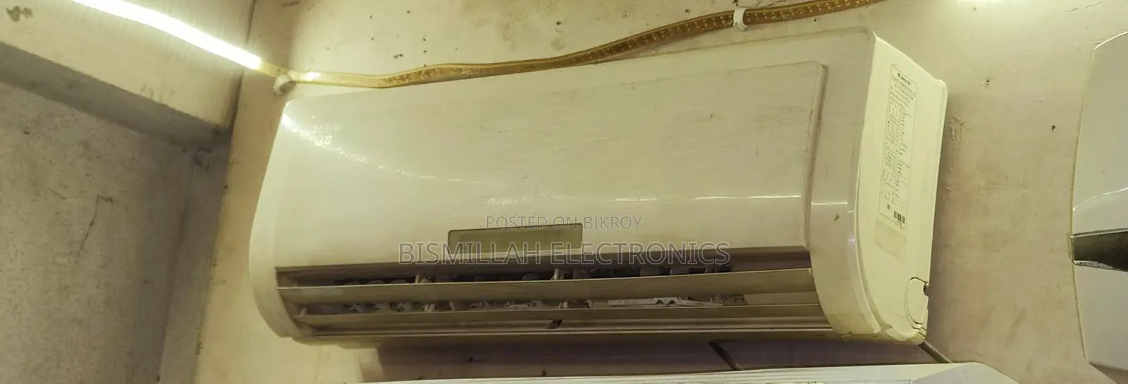 Gree 1 Ton Non-Inverter AC