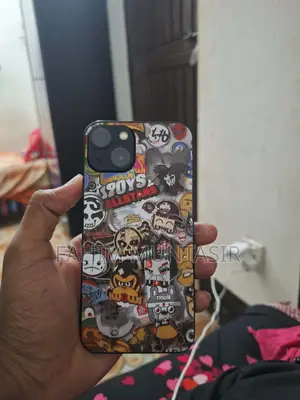 Apple iPhone 13 . (Used)
