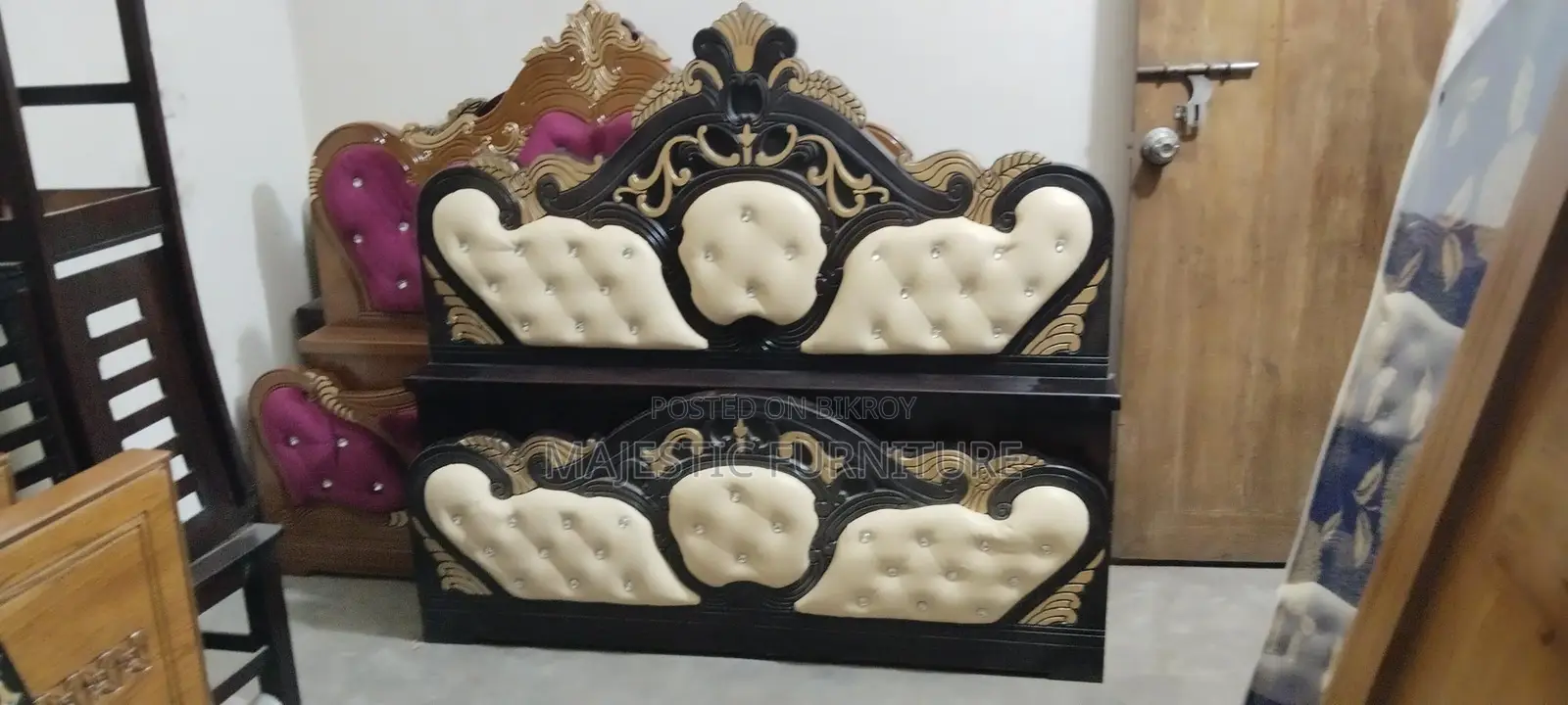 NEW BED 5/7 & 6/7 FEET. M # 462