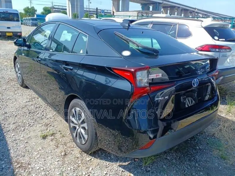 Toyota Prius A PACKAGE 2021
