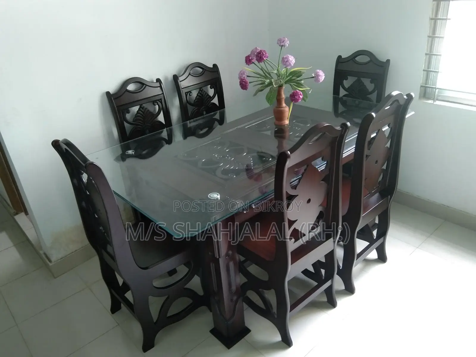Butterfly Design Dining Table with 6 Chairs