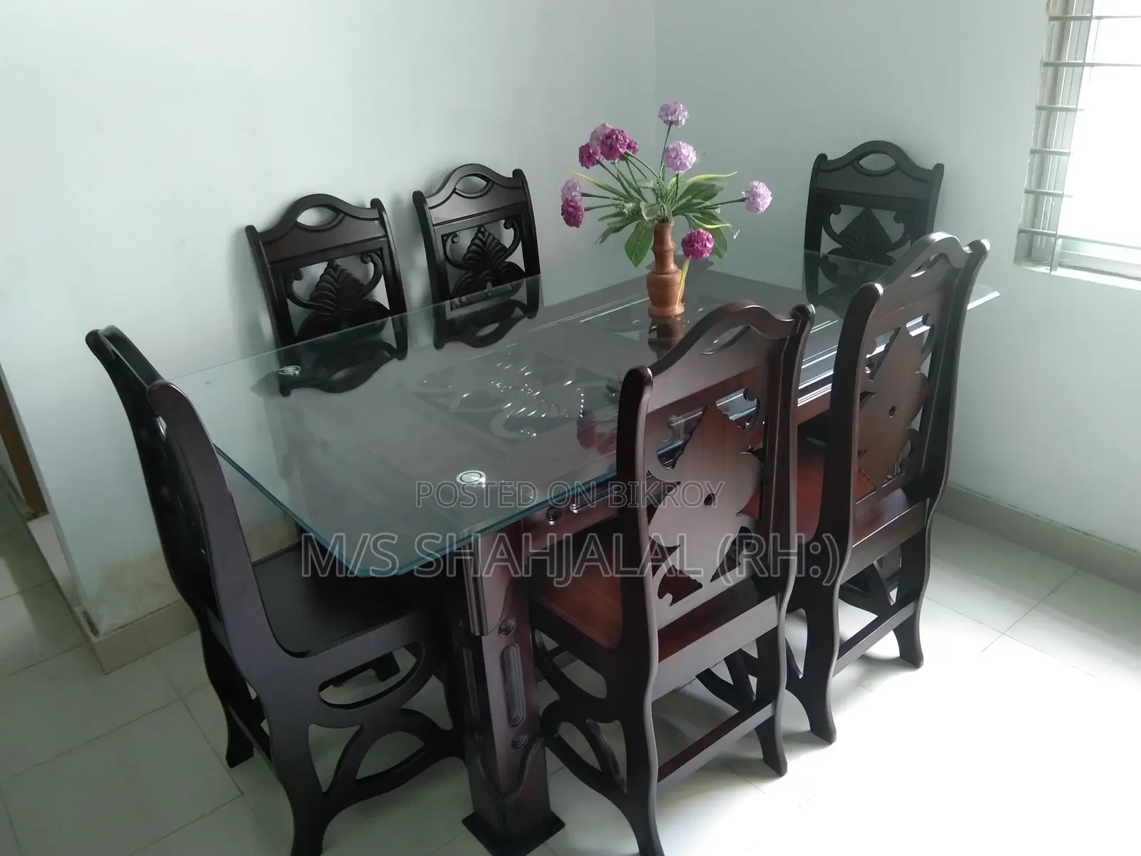 Butterfly Design Dining Table with 6 Chairs