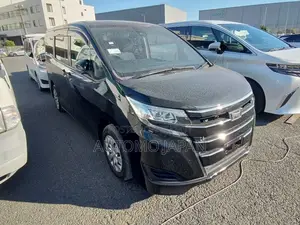 Toyota Noah X 2021