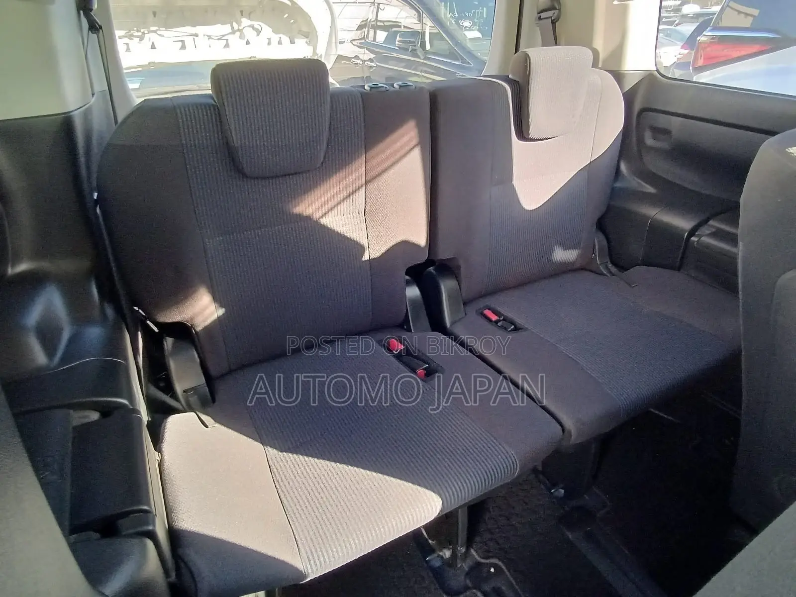 Toyota Noah X 2021