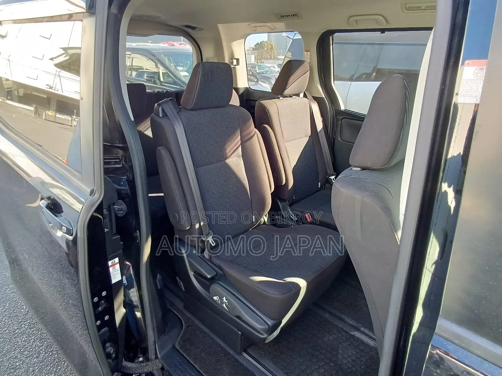 Toyota Noah X 2021