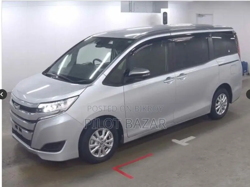Toyota Noah X Pkg 2020