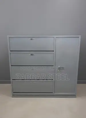 Steel Wardrobe | Sturdy and Modern!