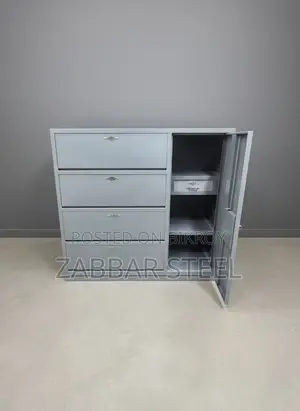Steel Wardrobe | Sturdy and Modern!