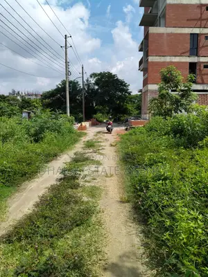 ইউনাইটেড সিটি মাদানী এভিনিউ ১০০ ফিট