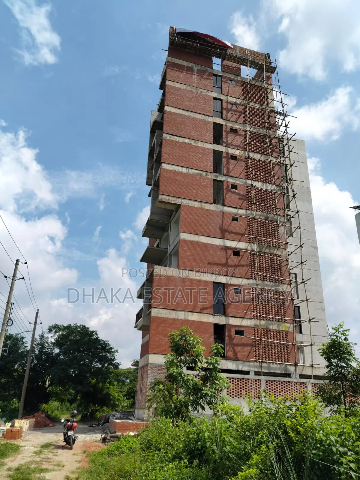 ইউনাইটেড সিটি মাদানী এভিনিউ ১০০ ফিট