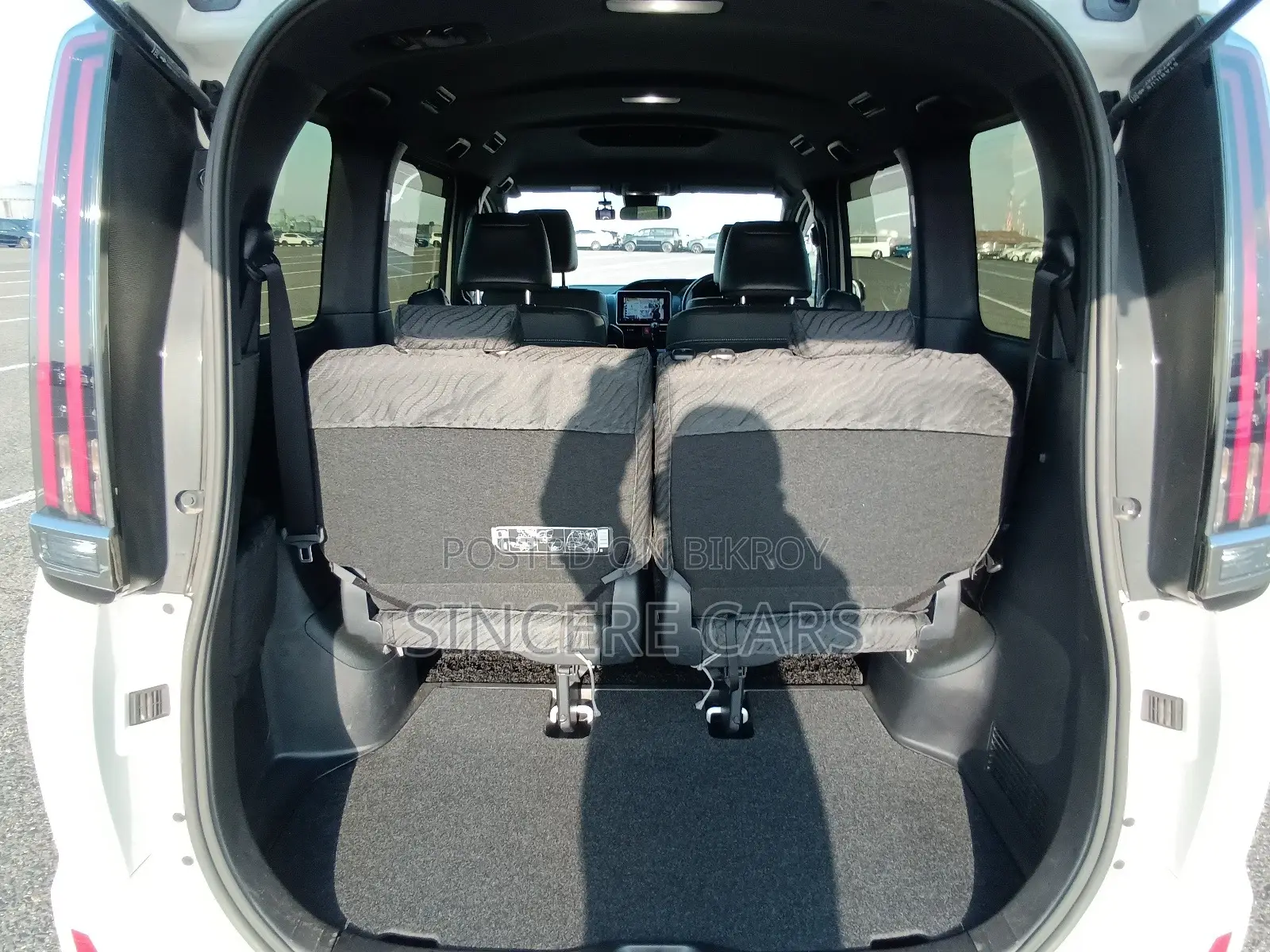 Toyota Noah SI WXB3 NON-HYBRID 2021